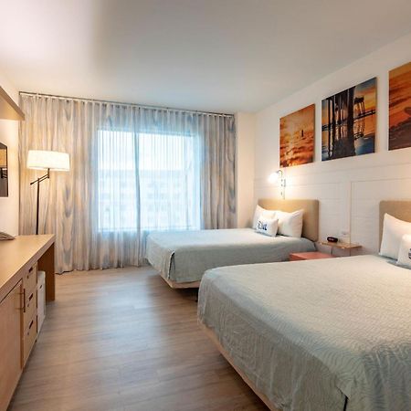 Universal’s Endless Summer Resort – Dockside Inn&Suites Orlando Værelse billede
